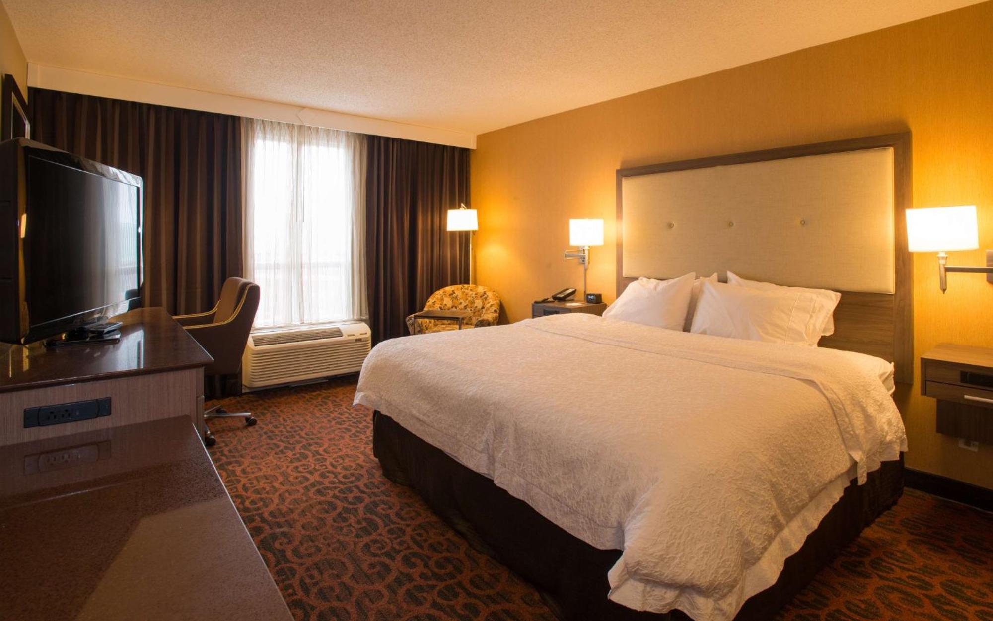 Hampton Inn Toronto-Mississauga West Dış mekan fotoğraf