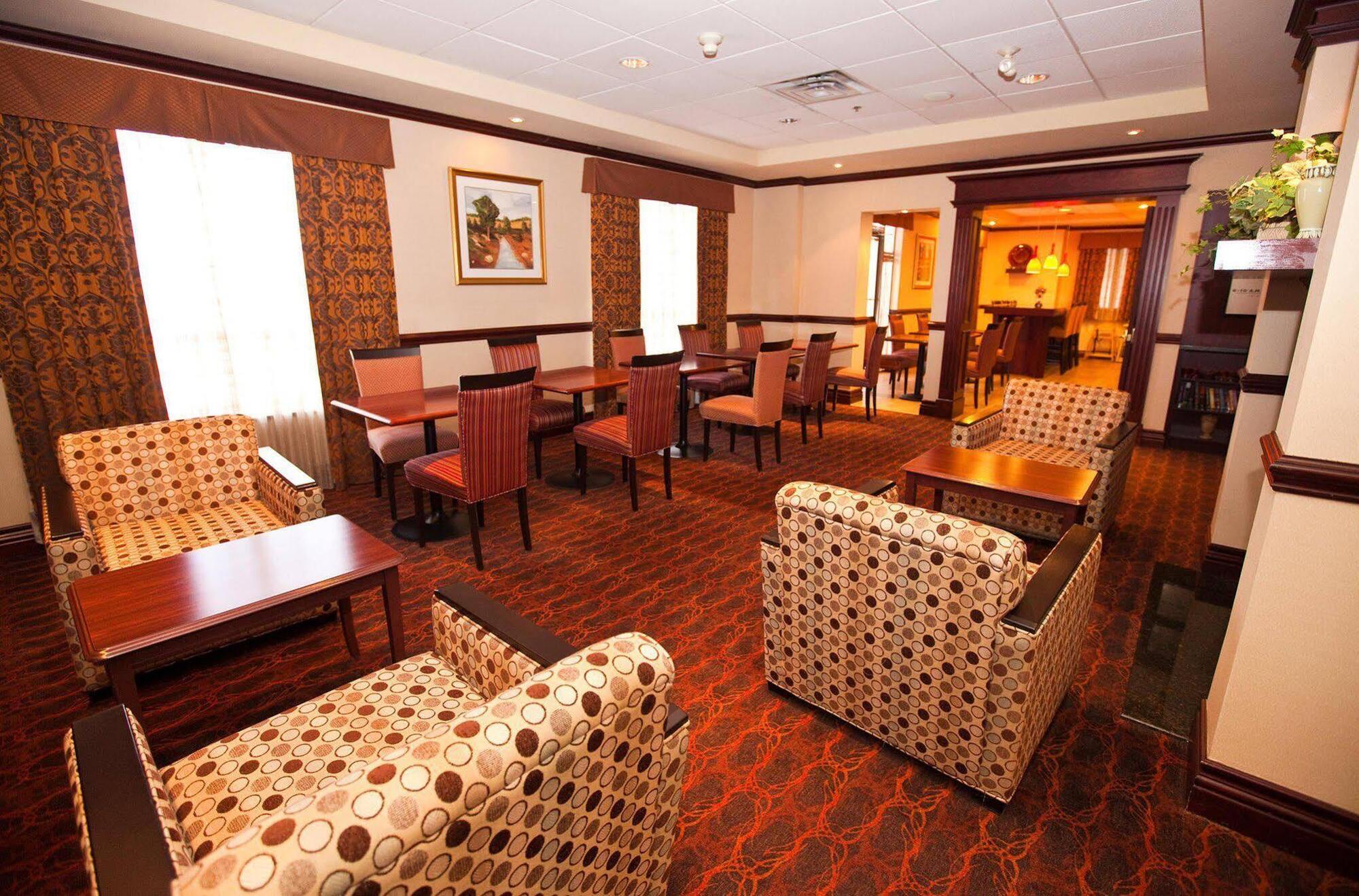 Hampton Inn Toronto-Mississauga West Restoran fotoğraf