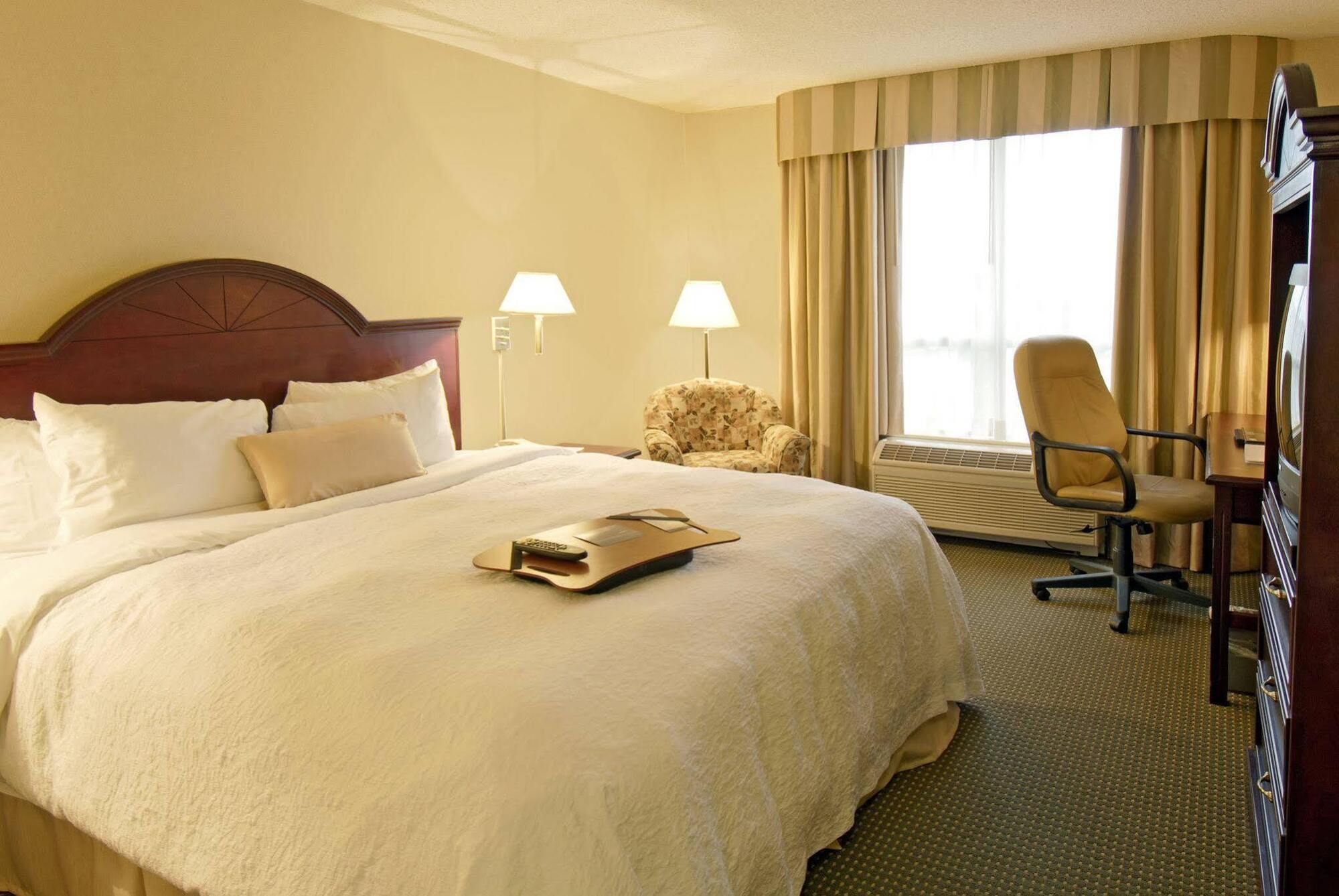 Hampton Inn Toronto-Mississauga West Dış mekan fotoğraf